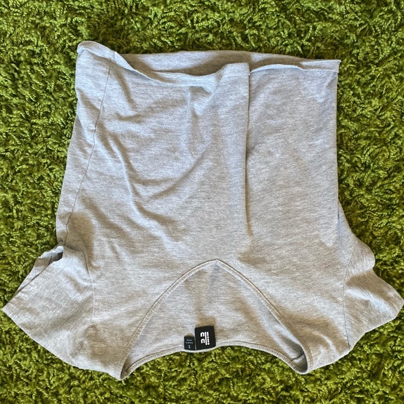 Plain grey crop top - Picture 3 of 3